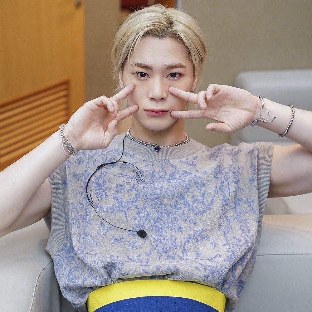 Latest photo of Moonbin (ASTRO)