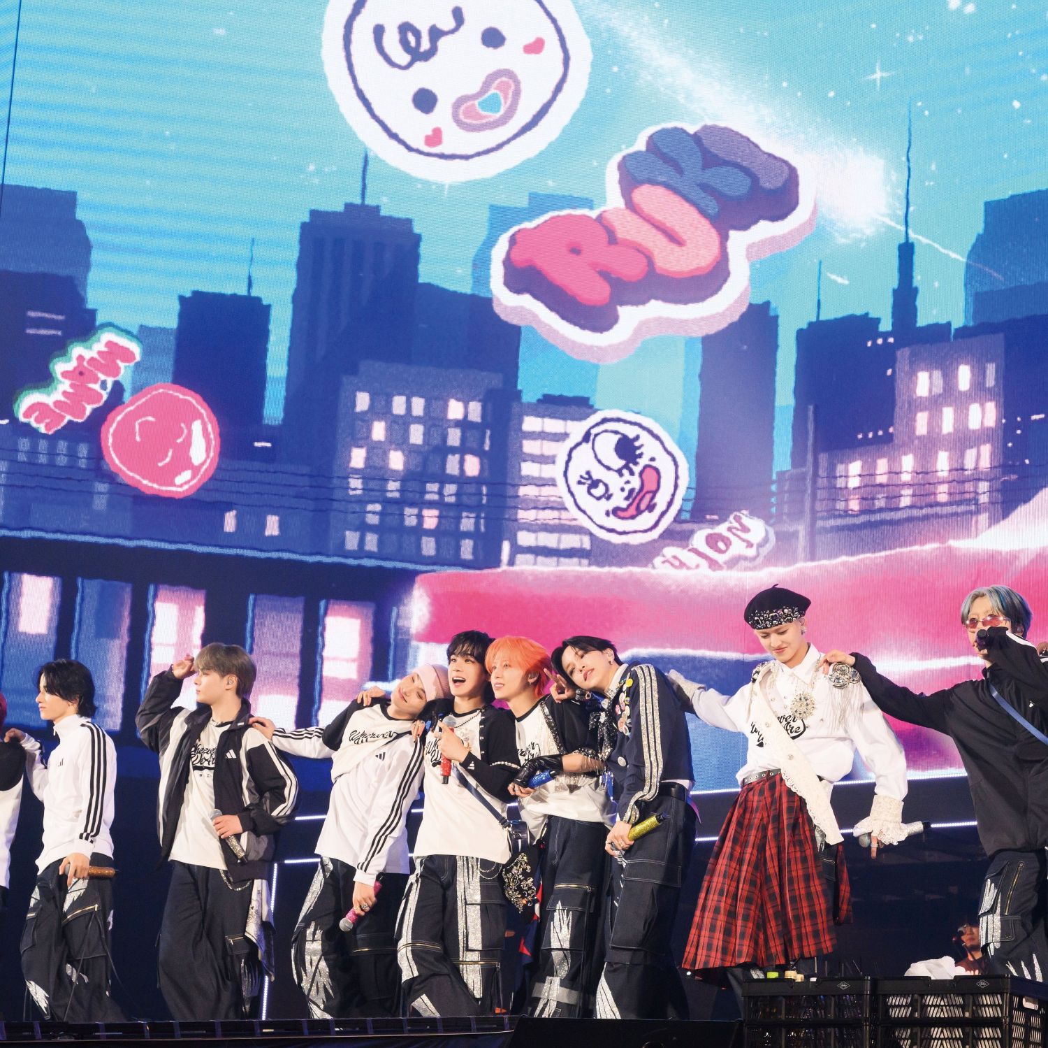 A moment captured by Mamehara Issei (JO1)'s fan