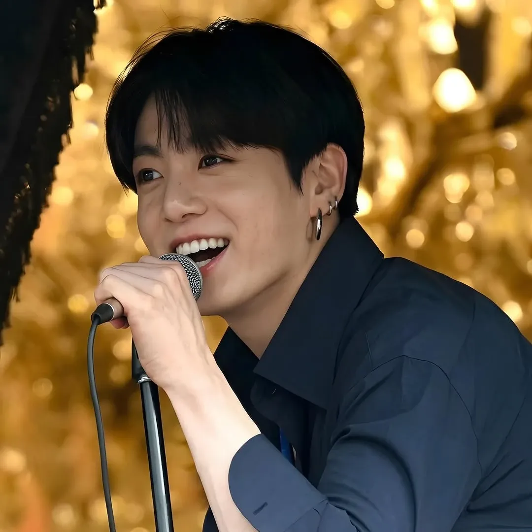 Foto aktivitas terbaru BTS