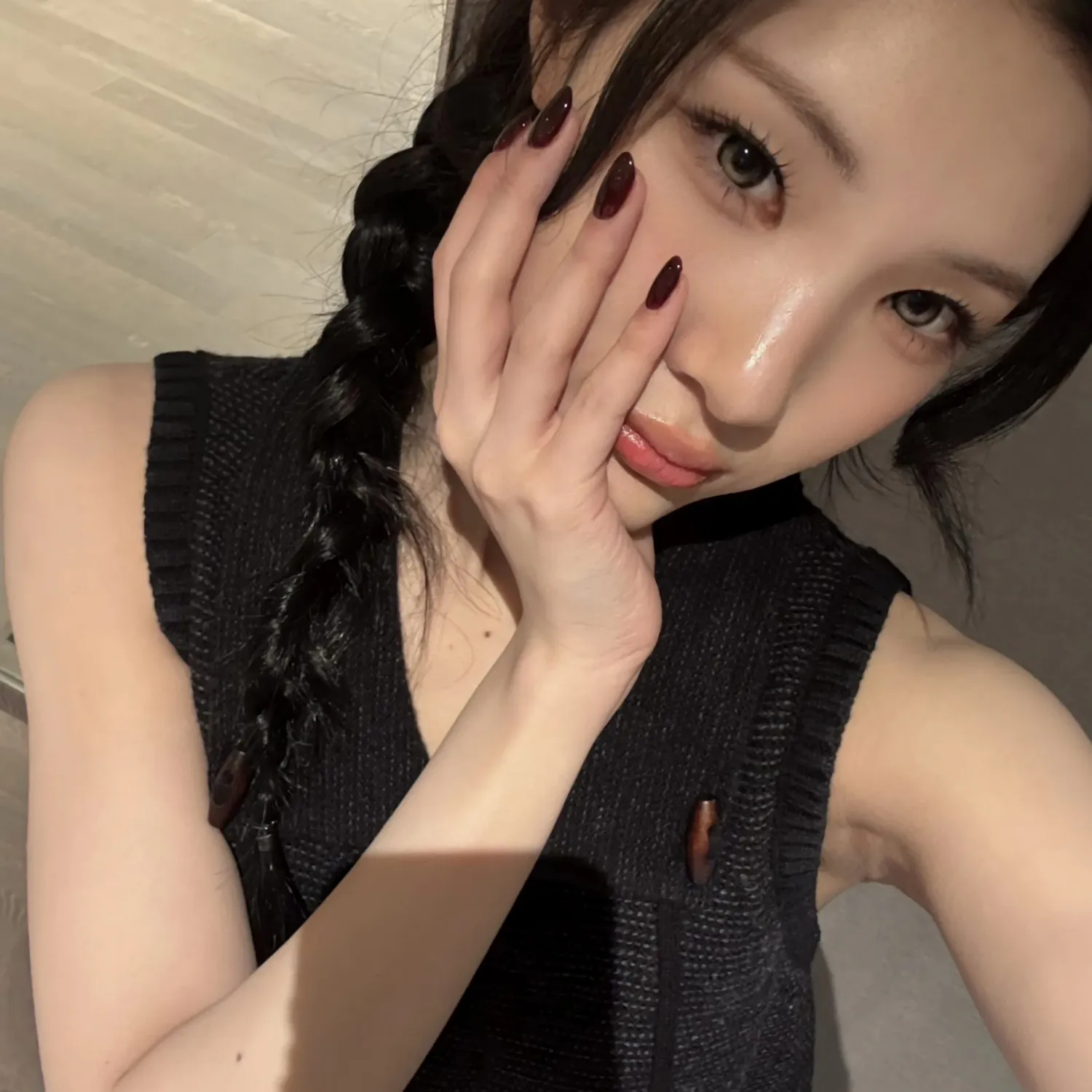 A moment captured by Juun (Hearts2Hearts)'s fan