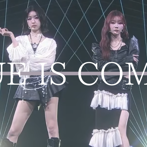 A moment captured by IS:SUE's fan