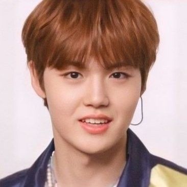 A moment captured by Doyoung (TREASURE)'s fan