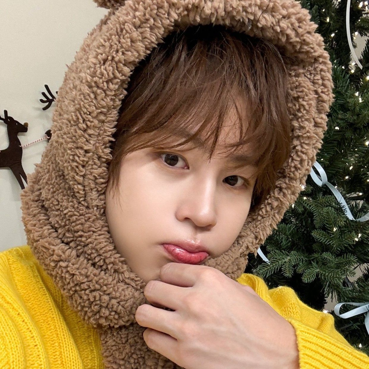 A moment captured by Ha Sungwoon's fan