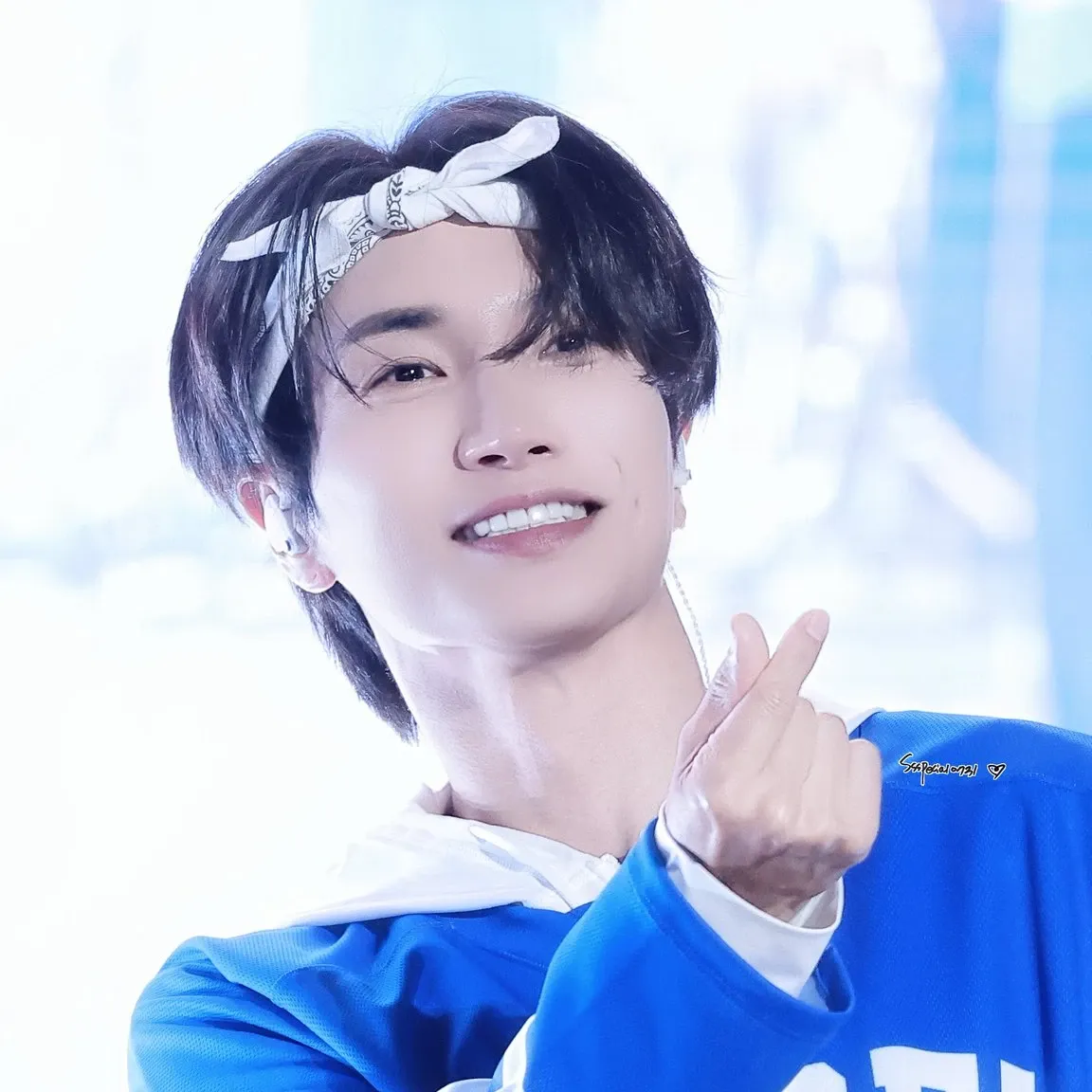 Behind-the-scenes cut of Leeteuk (Super Junior)