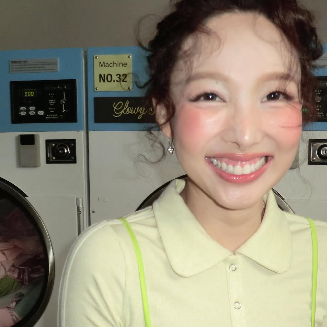 TWICE的最新照片