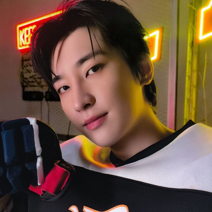 A moment captured by Wonwoo (SEVENTEEN)'s fan