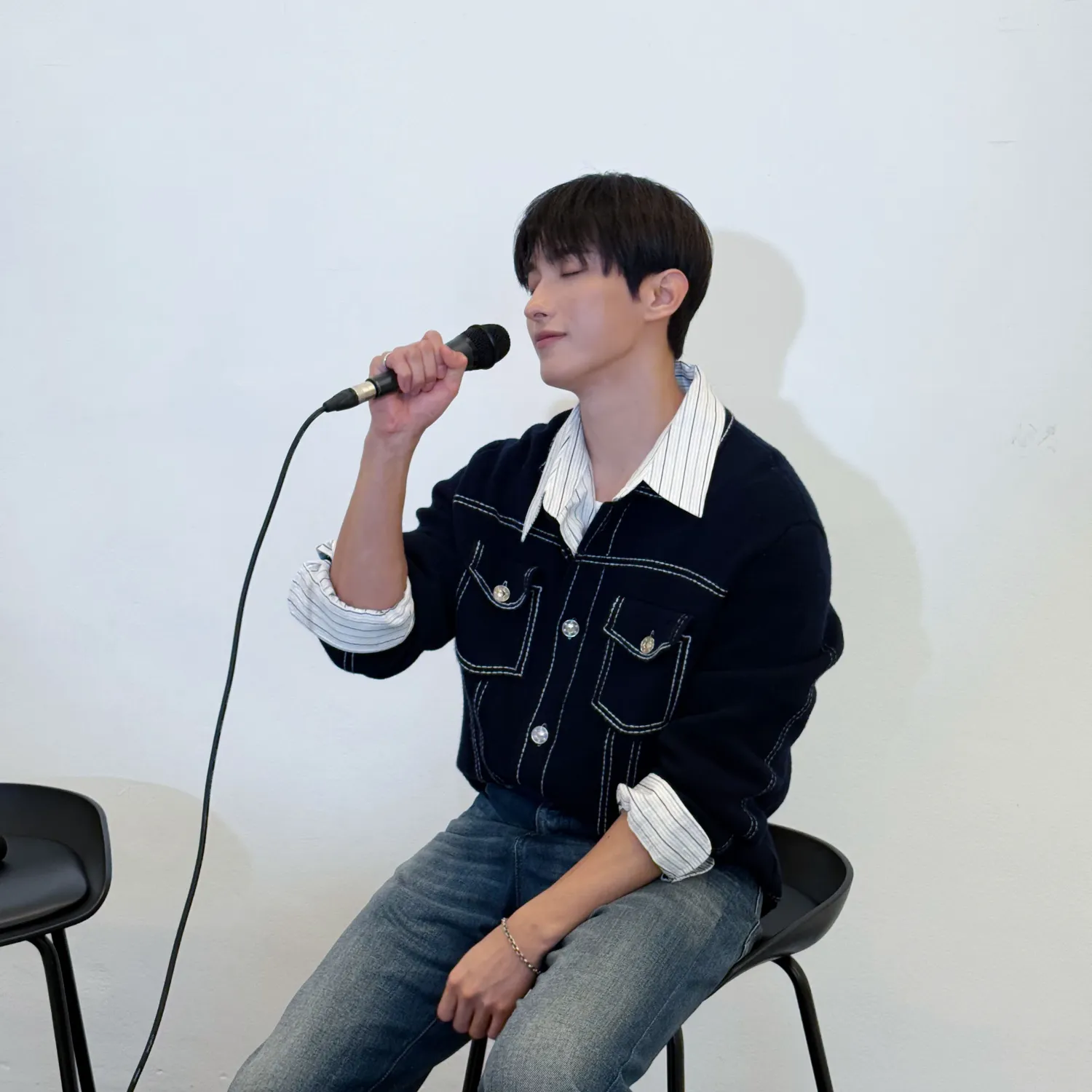 Latest photo of DK (SEVENTEEN)