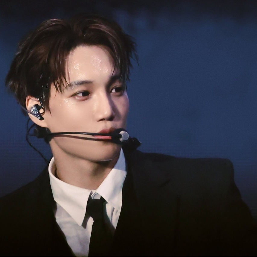Kai (EXO)粉絲拍下的瞬間