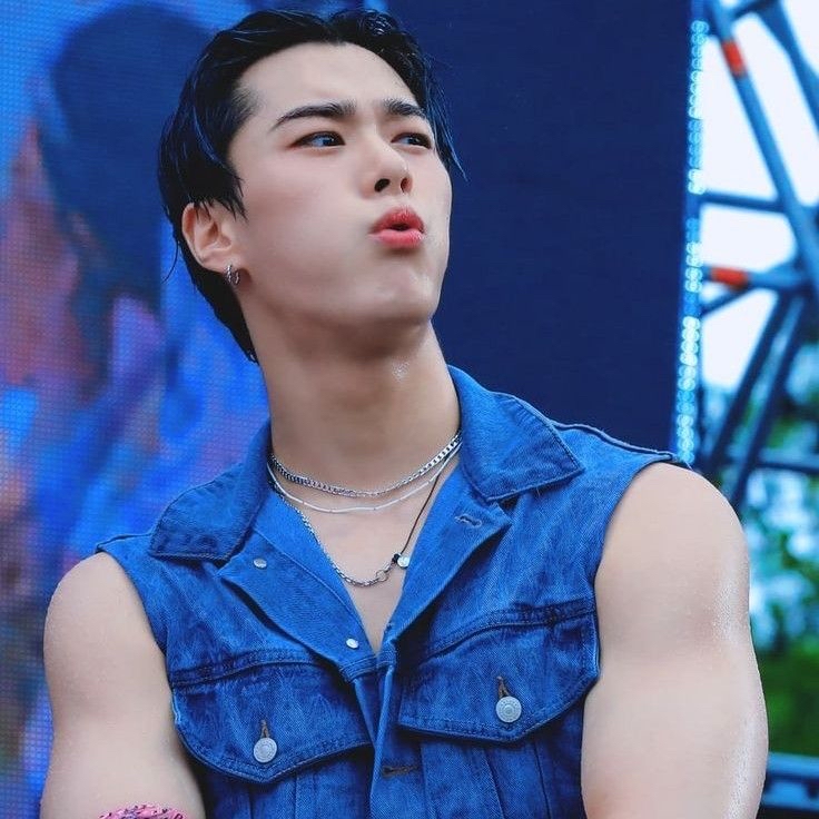 Behind-the-scenes cut of Moonbin (ASTRO)