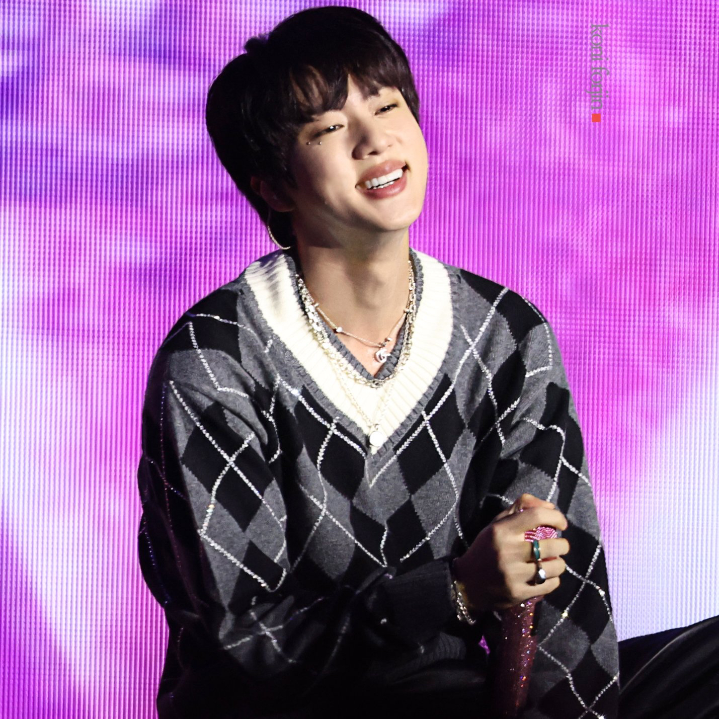 ジン (BTS)の最近の活動写真