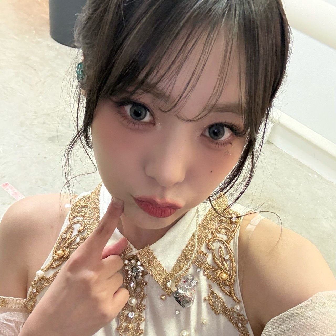 Behind-the-scenes cut of Siyeon (QWER)