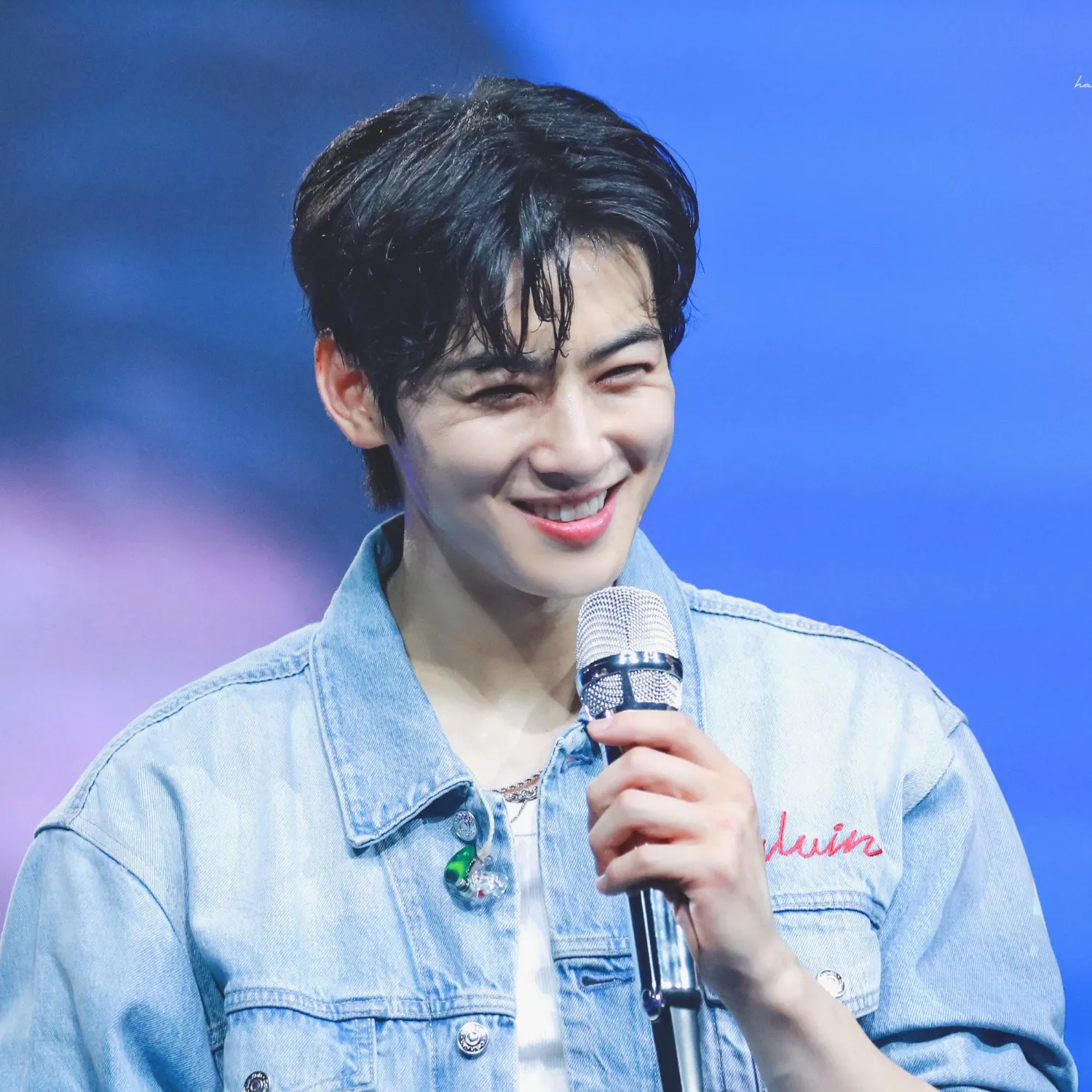 A moment captured by Eunwoo (ASTRO)'s fan