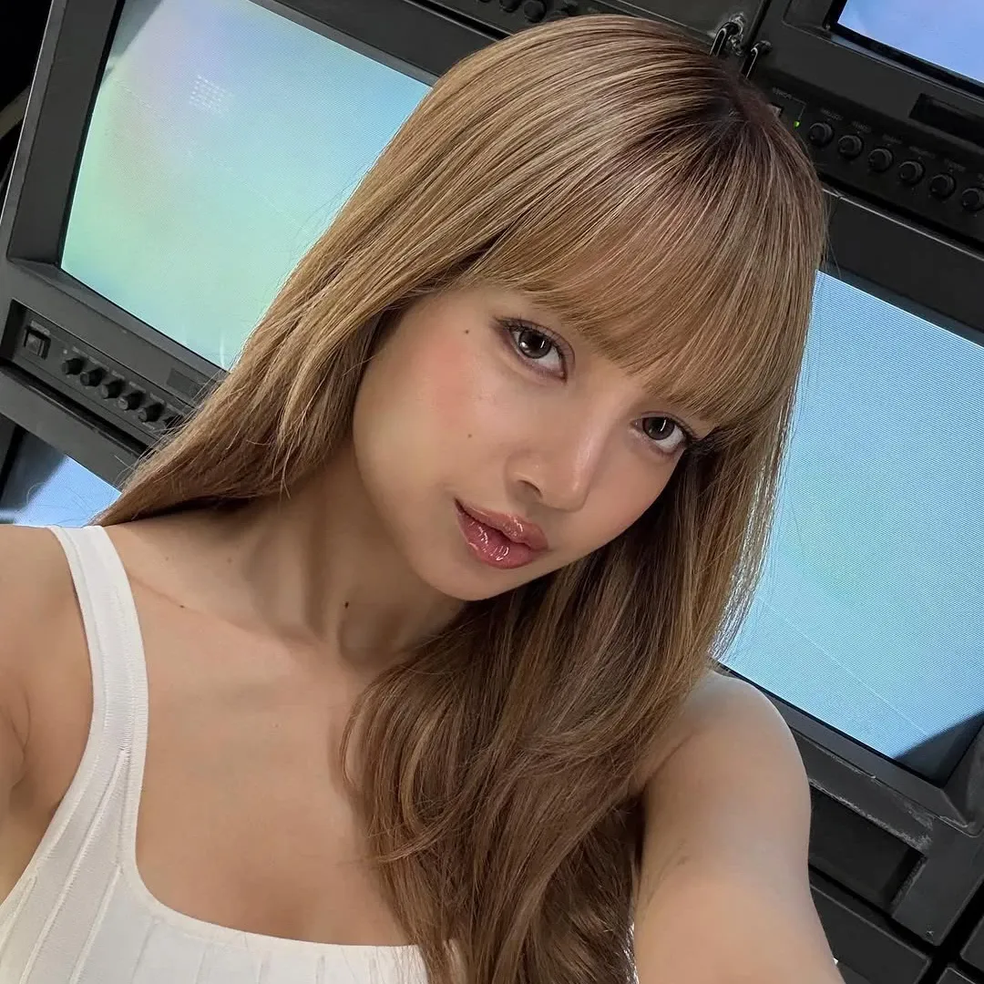 Potret di balik layar Lisa (BLACKPINK)