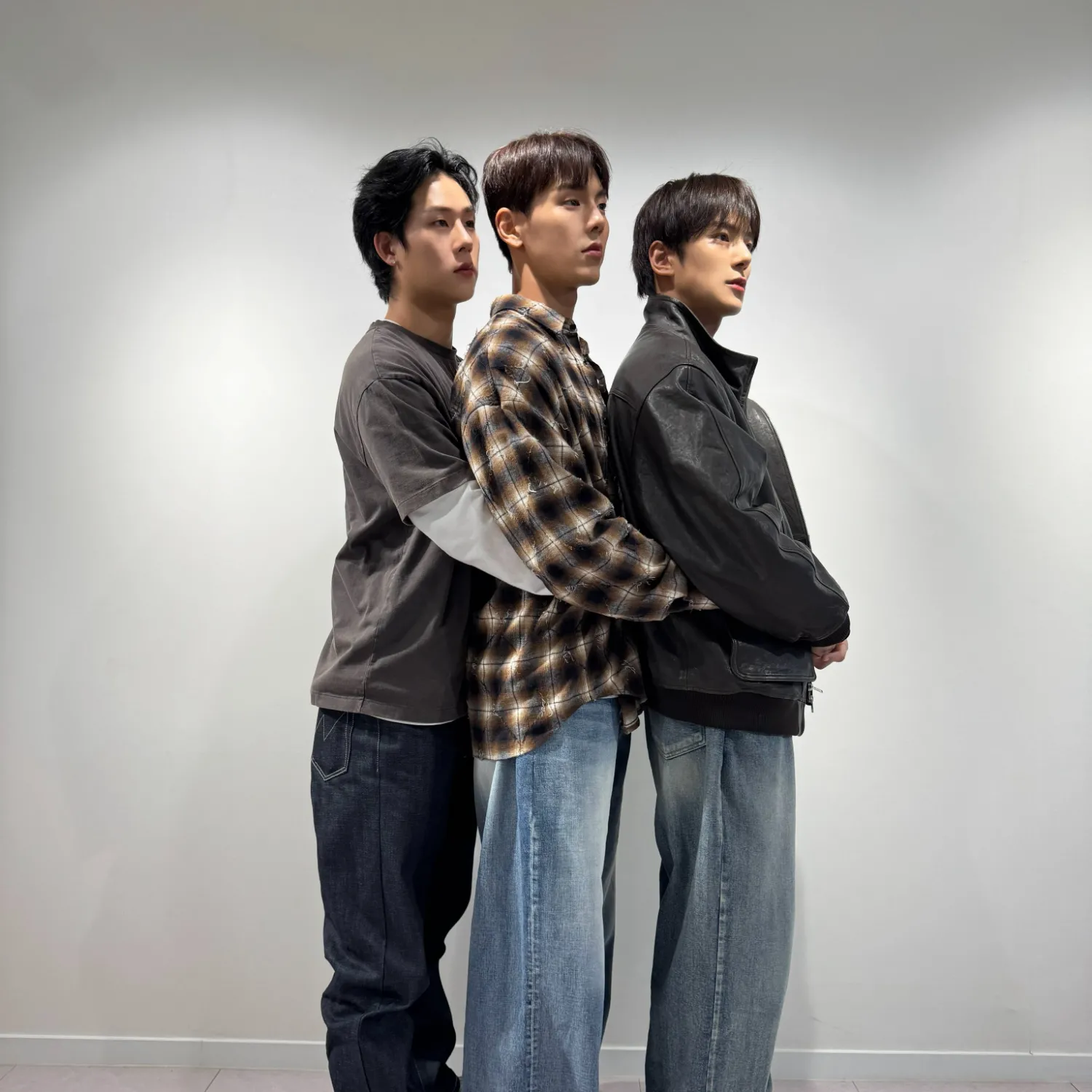 Behind-the-scenes cut of MONSTA X