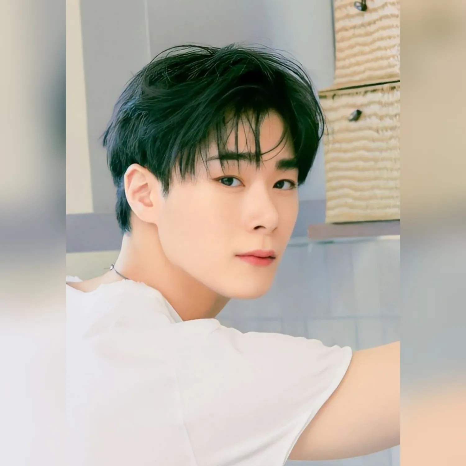 A moment captured by Moonbin (ASTRO)'s fan