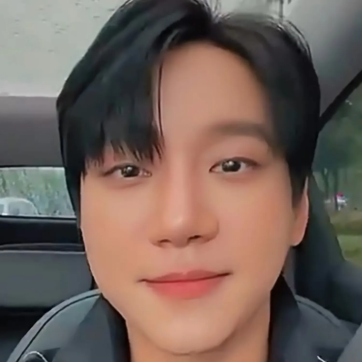 Latest photo of Hwang Chiyeol