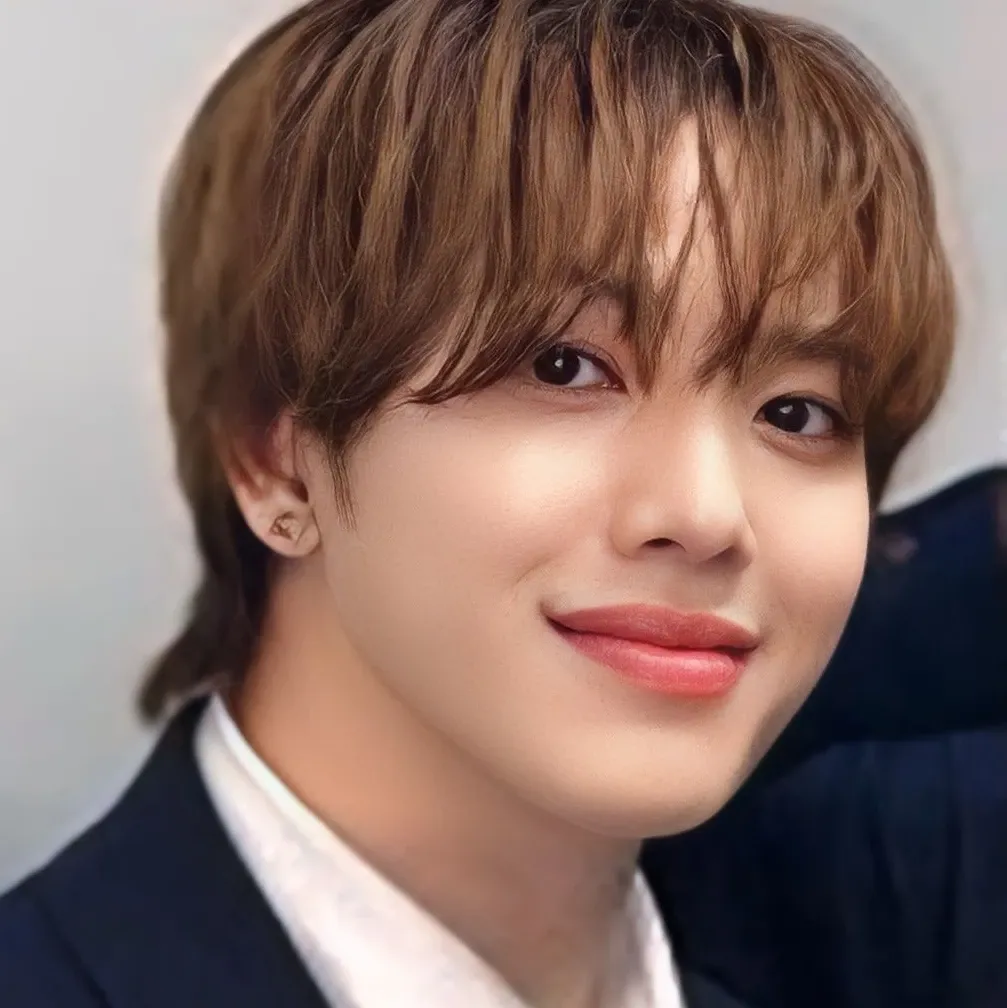 Foto terbaru KAZUTA (n.SSign)