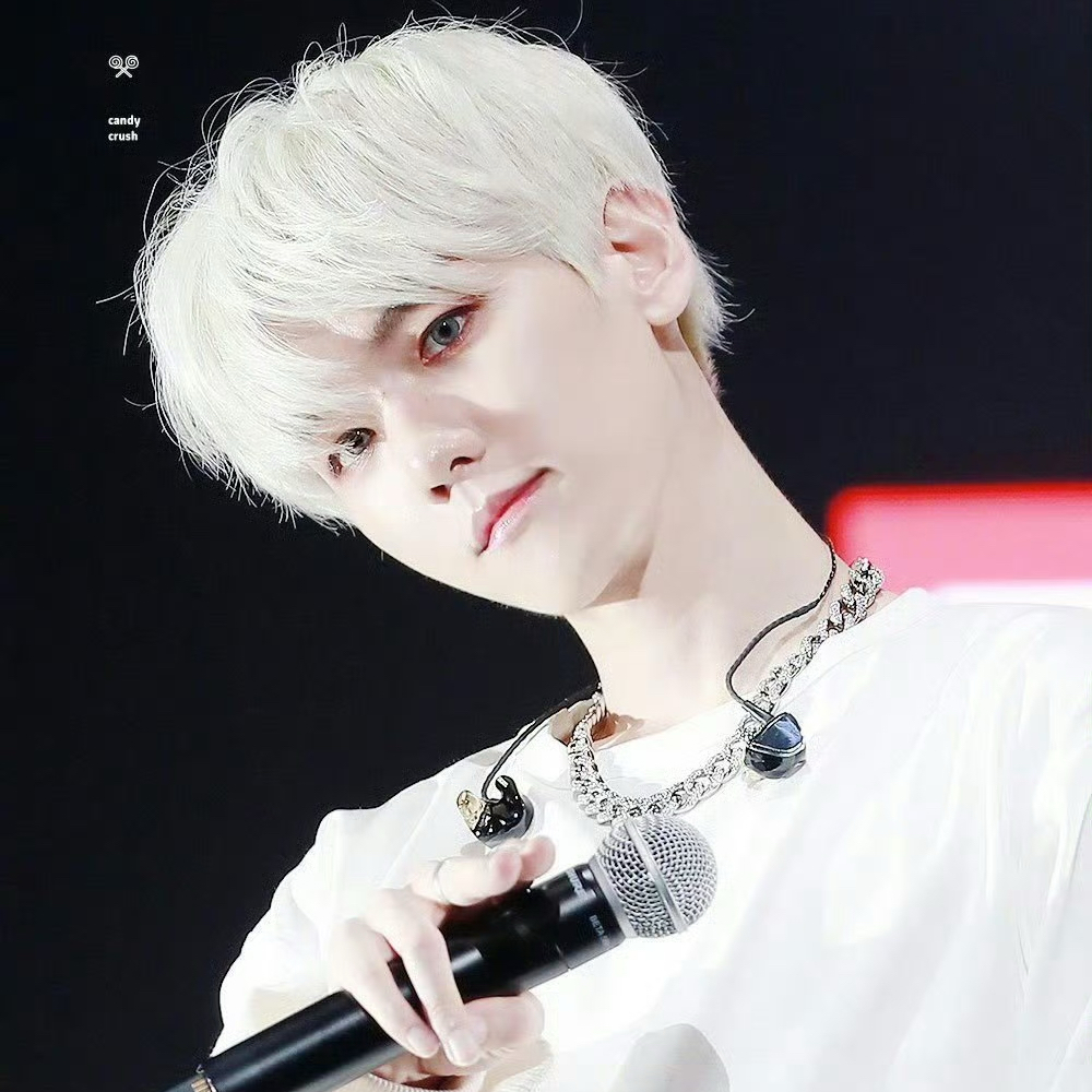 Momen yang diabadikan oleh penggemar Baekhyun (EXO)