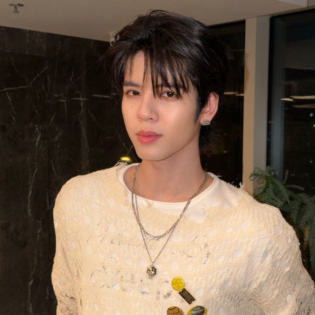 Behind-the-scenes cut of DORN (NexT1DE)