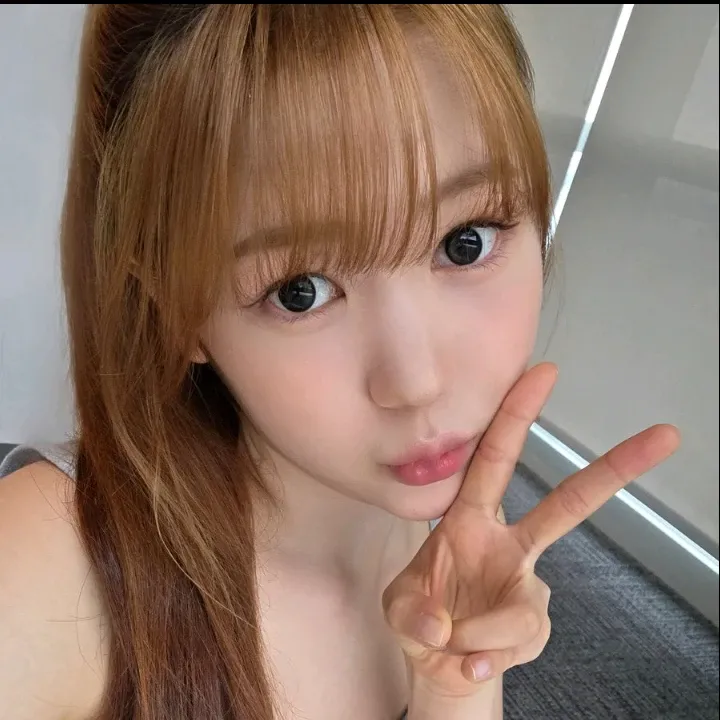Recent activity shot of Stella (Hearts2Hearts)