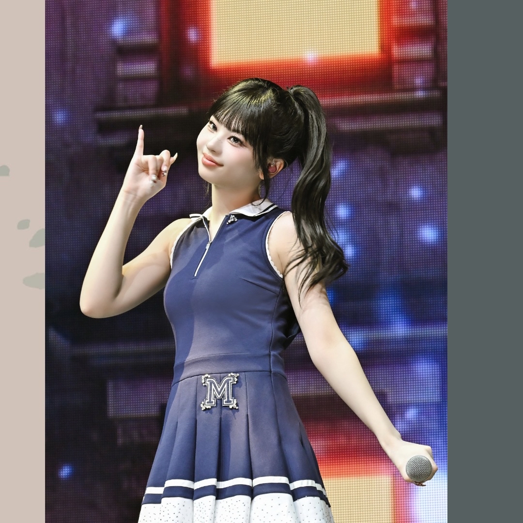 A moment captured by Murakami Rinon (ME:I)'s fan