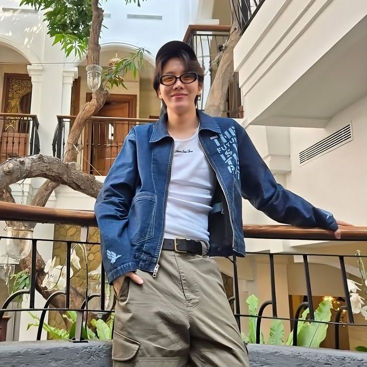 제이홉 (방탄소년단)의 비하인드 컷