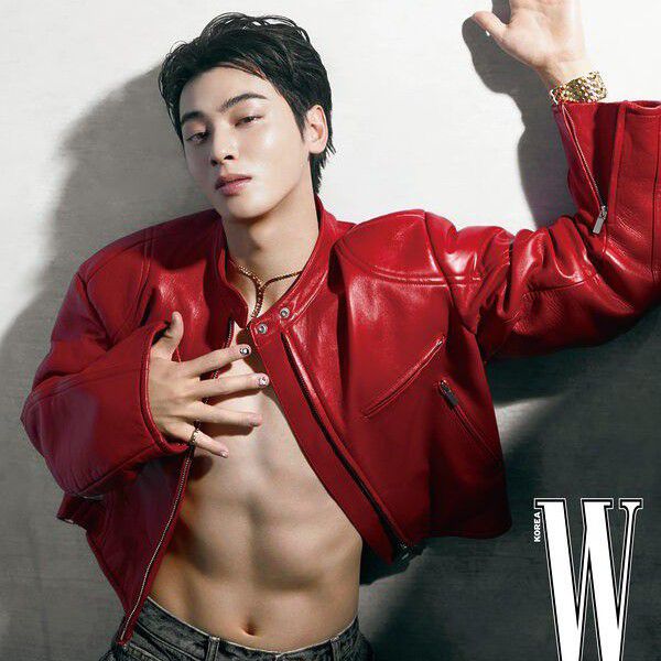 Behind-the-scenes cut of Eunwoo (ASTRO)