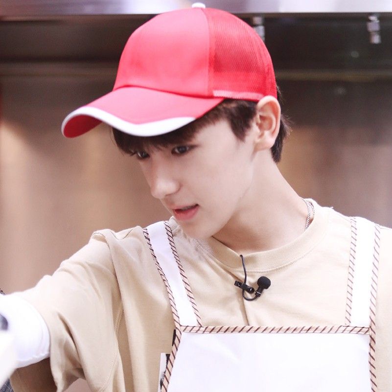 A moment captured by Hyunjae (THE BOYZ)'s fan