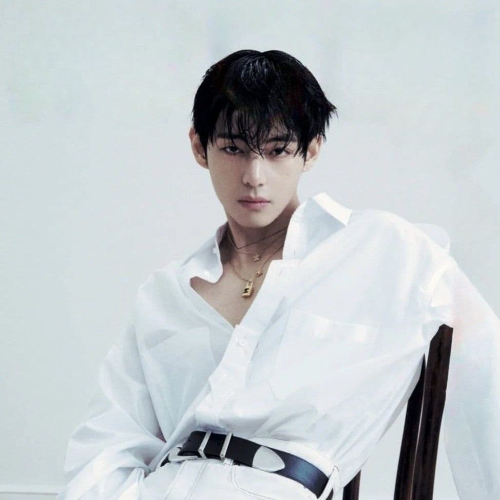 Foto aktivitas terbaru V (BTS)