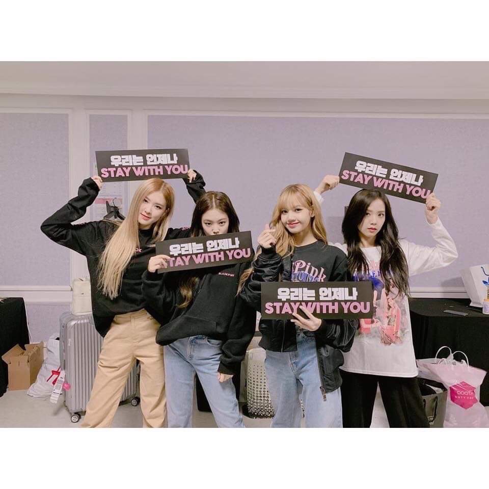 Foto aktivitas terbaru BLACKPINK