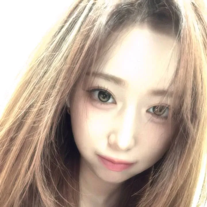 A moment captured by X:IN's fan