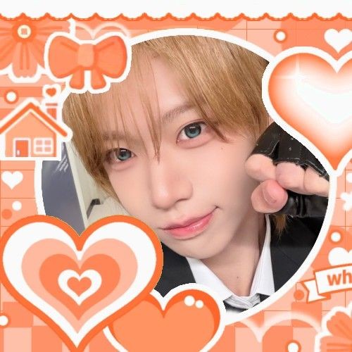 Signature photo of Zhang Shuaibo (AHOF) capturing their charm