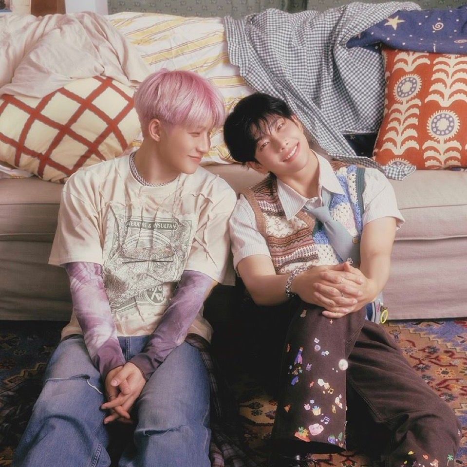 아스트로의 최신 사진