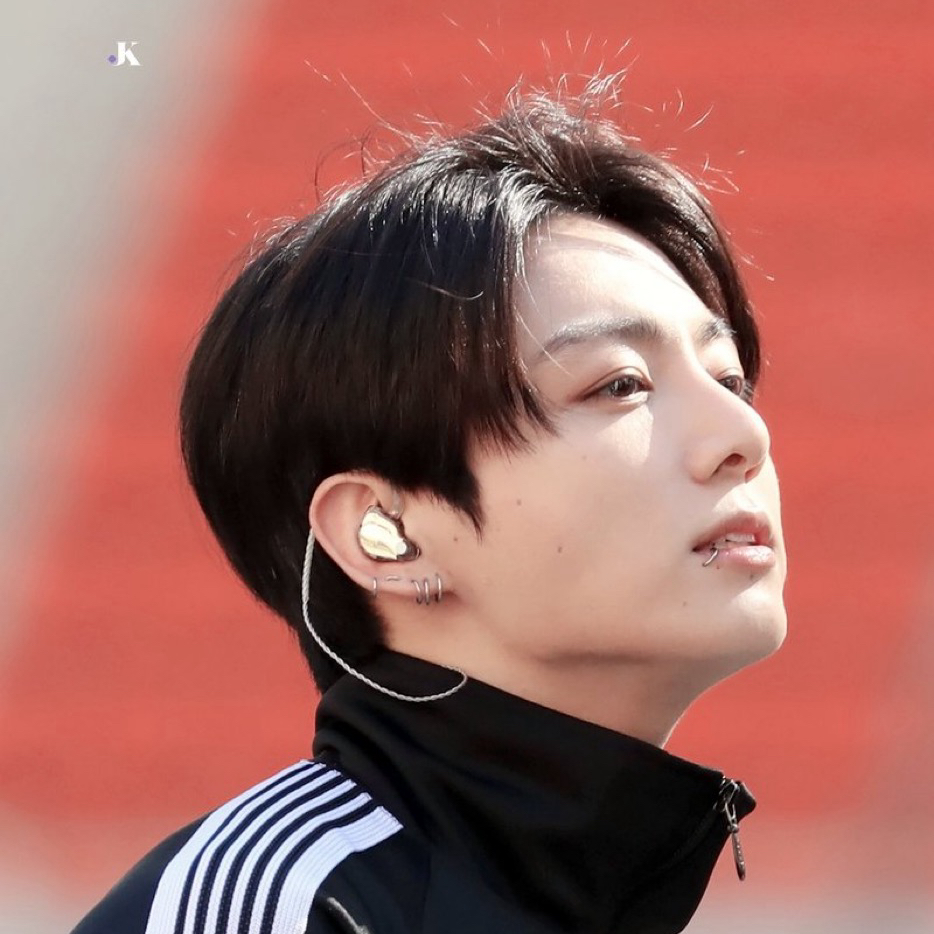 Potret di balik layar Jungkook (BTS)