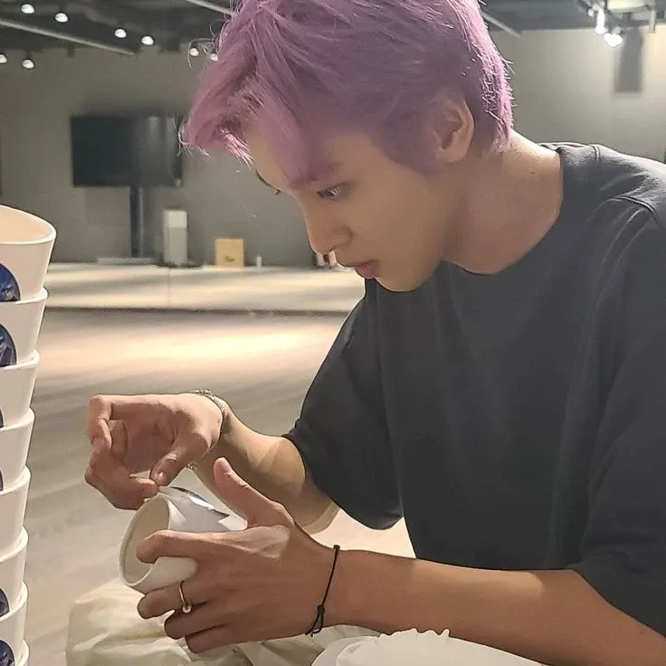 Behind-the-scenes cut of Haechan (NCT 127, NCT DREAM)