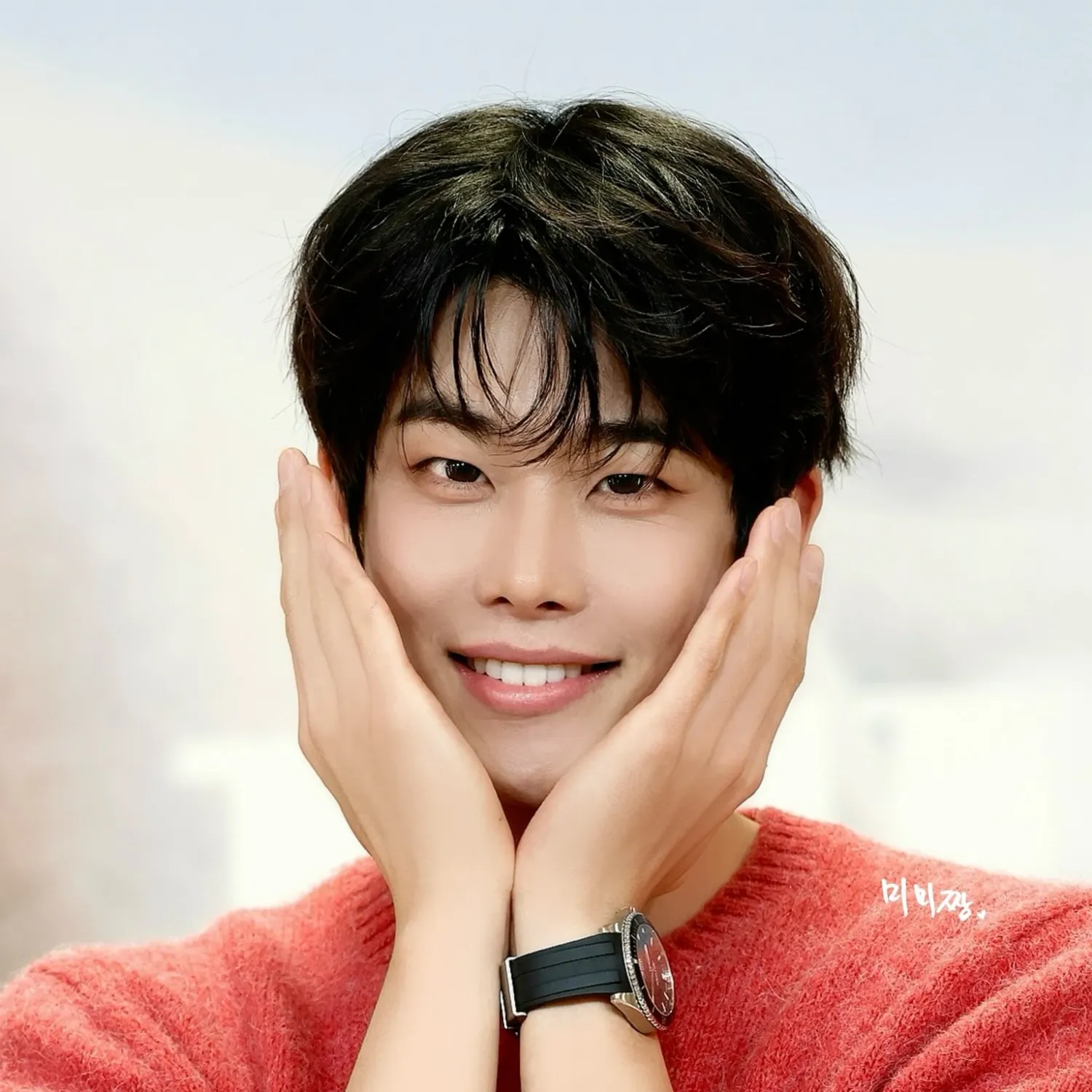 Latest photo of MJ (ASTRO)
