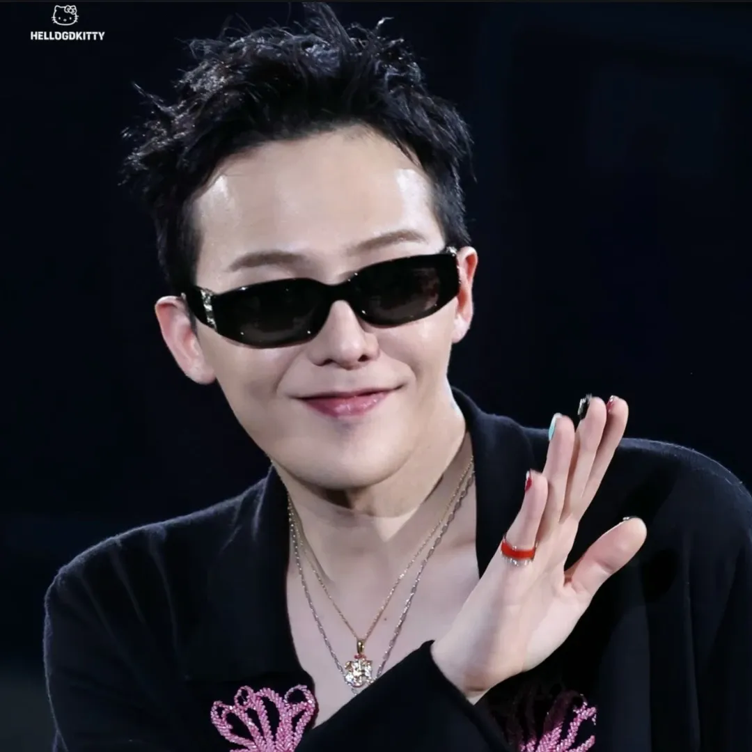 G-DRAGON (BIGBANG)的最新活動照片