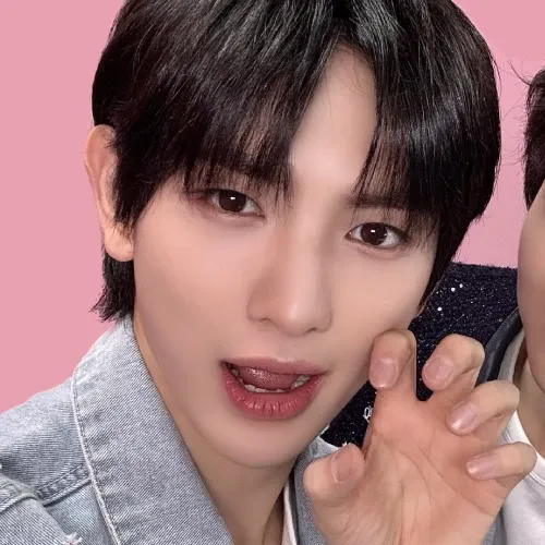 Behind-the-scenes cut of Hyeongseop (TEMPEST)