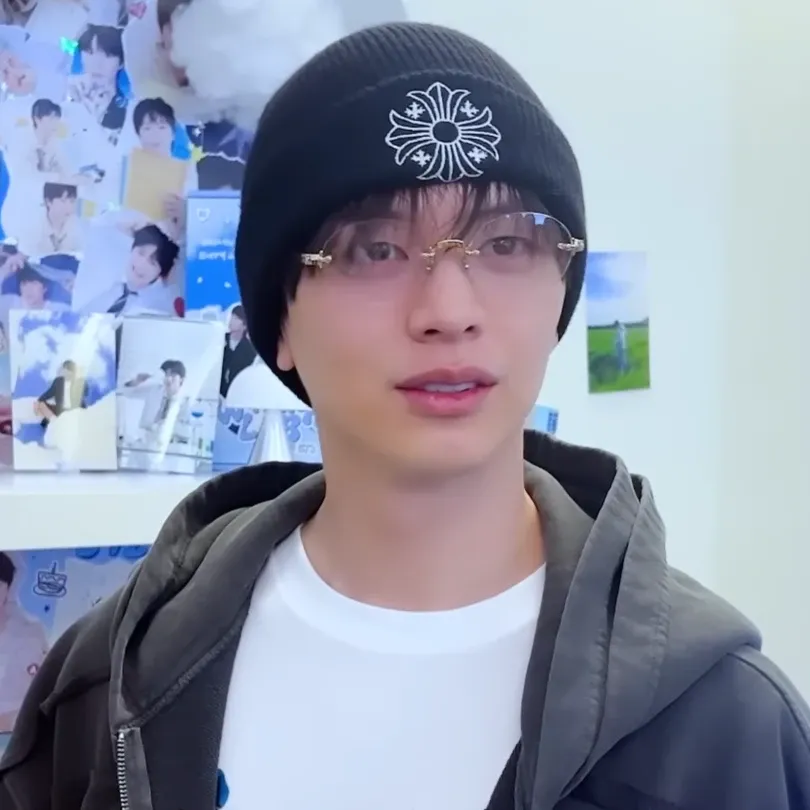 Latest photo of Yook Sungjae (BTOB)