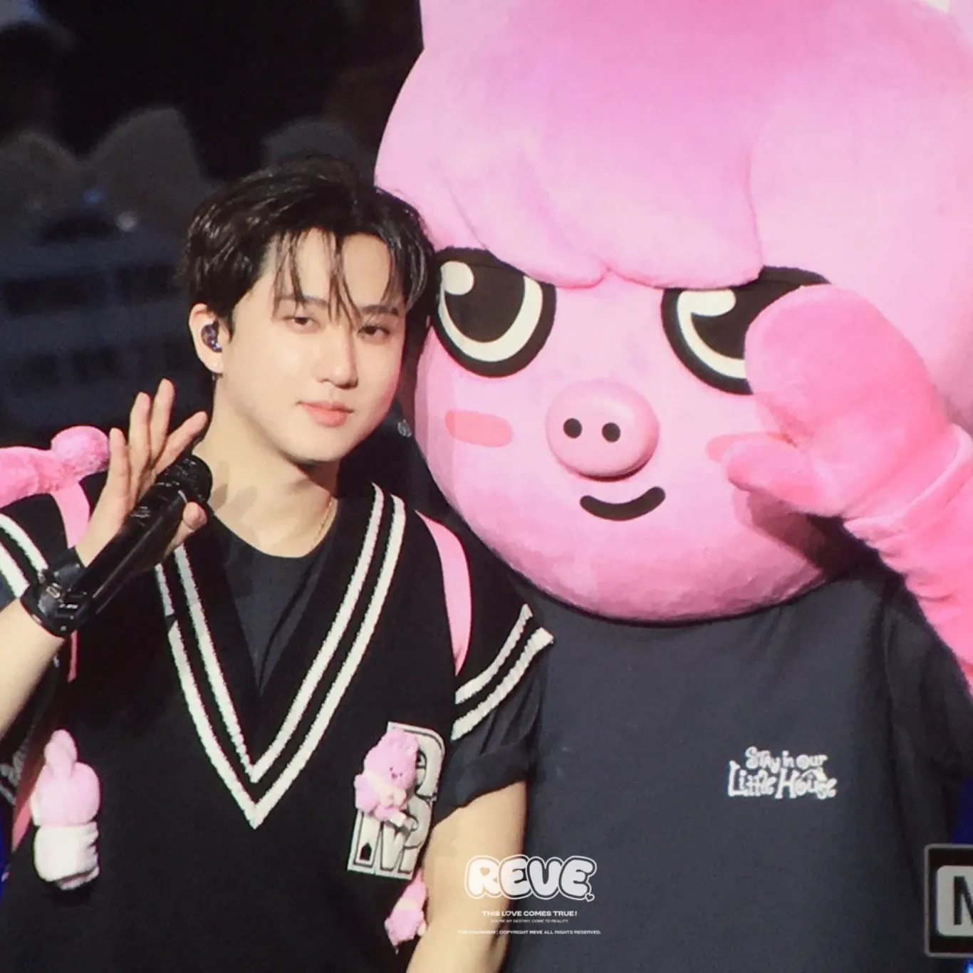 Latest photo of Changbin (Stray Kids)