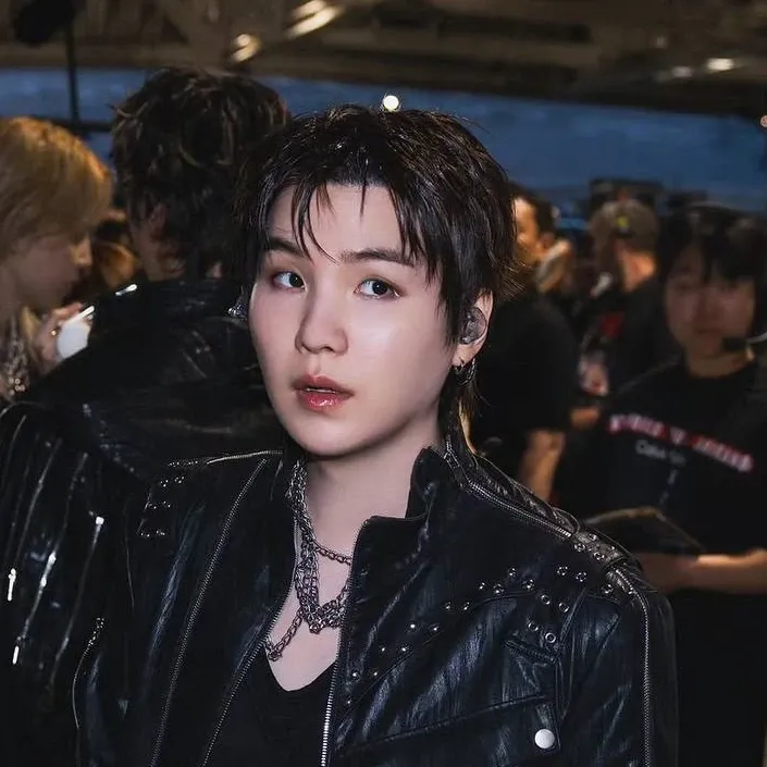 Foto terbaru SUGA (BTS)
