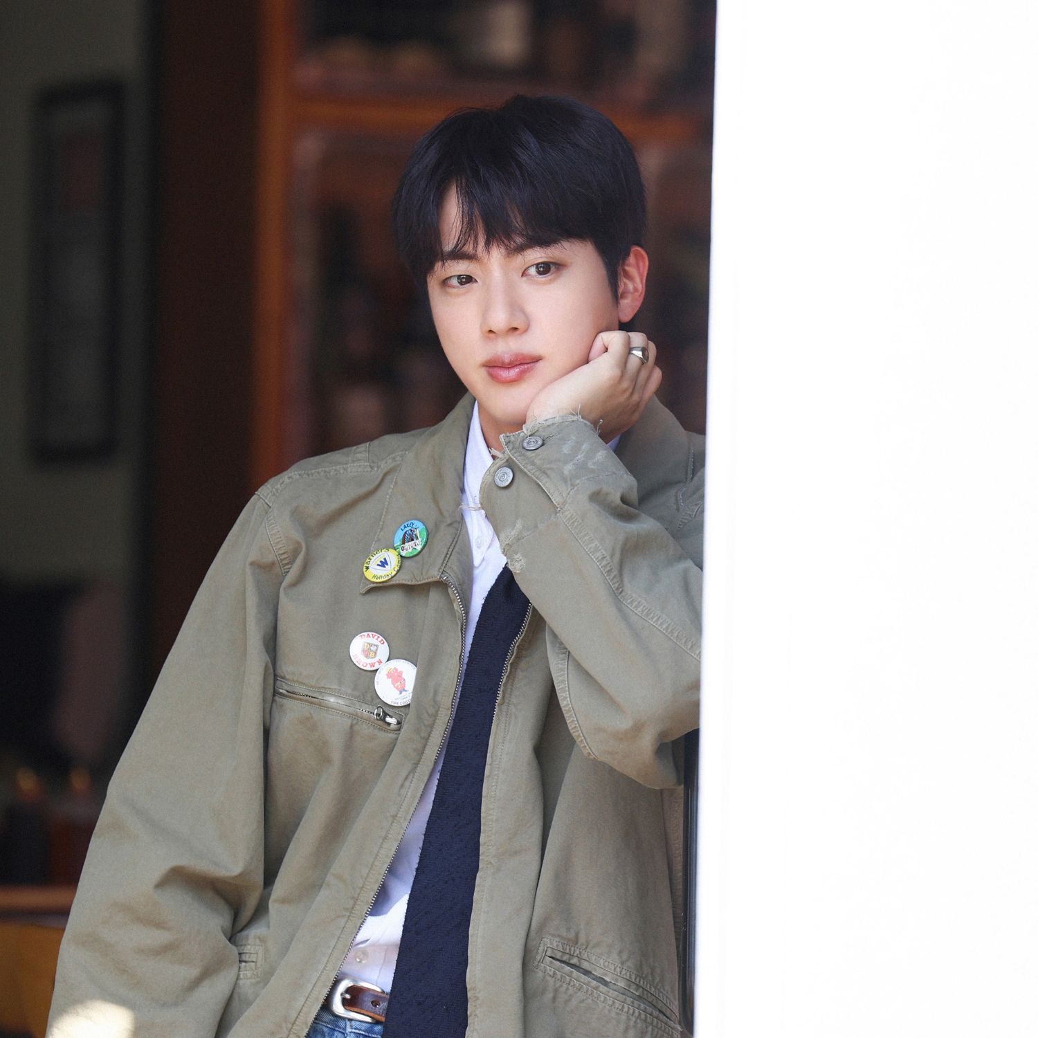 Momen yang diabadikan oleh penggemar Jin (BTS)