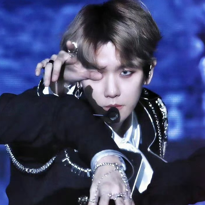 백현 (EXO)의 비하인드 컷