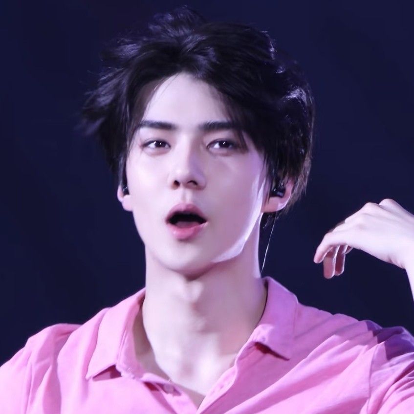 Latest photo of Sehun (EXO)