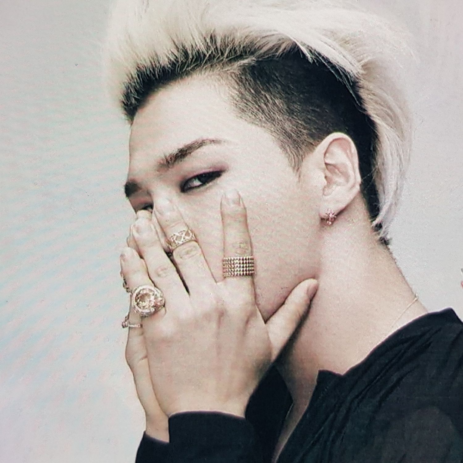 Latest photo of Taeyang (BIGBANG)