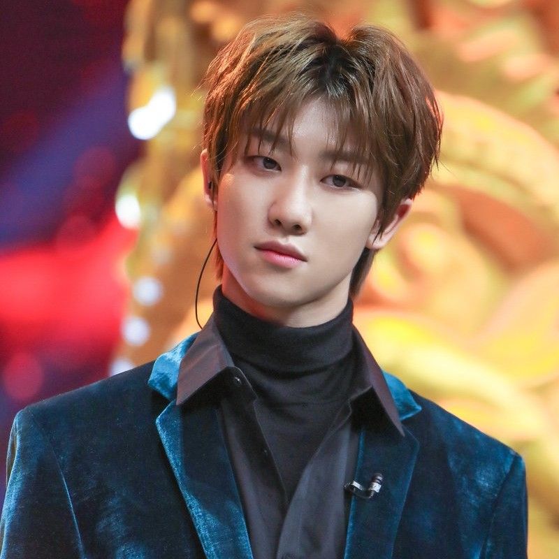 Behind-the-scenes cut of The 8 (SEVENTEEN)