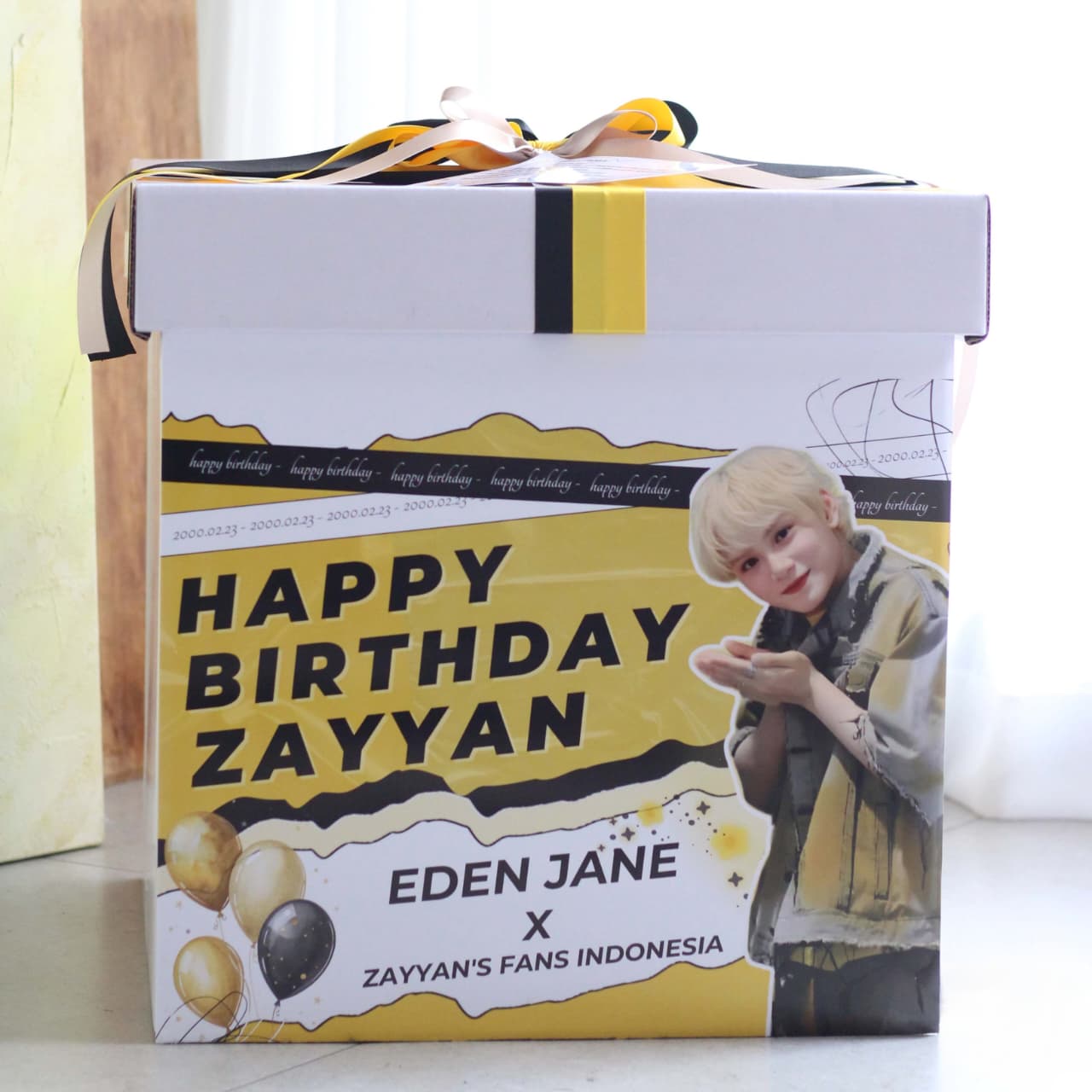 A moment captured by Zayyan (XODIAC)'s fan