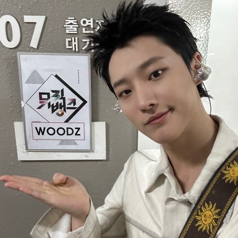 A moment captured by WOODZ's fan