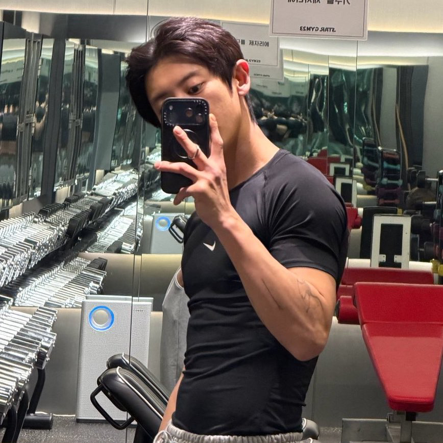 チャンヨル (EXO)の最近の活動写真