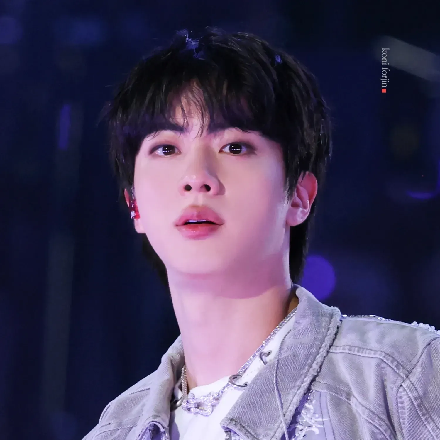 진 (방탄소년단)의 비하인드 컷